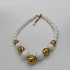 4.15.26-17 Napier White and Gold Beaded Statement Necklace 9”+3” ext